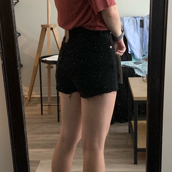 ✨NWT Levi’s Ribcage High Waisted Shorts - Picture 3 of 11